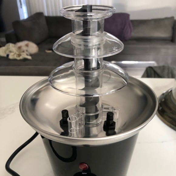 NWOT chocolate fountain made by classic cuisine - Picture 3 of 8